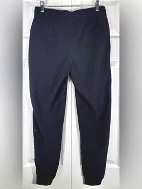 Lululemon On The Fly Jogger 28” Woven Black Size 6 EUC